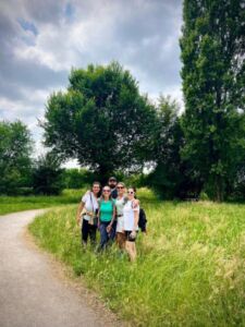Walk 1 group - Association of Nature & Forest Therapy