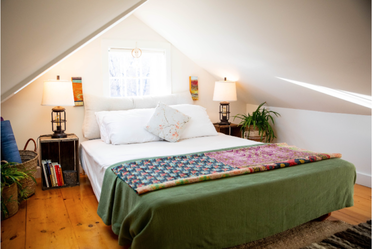 Maine Casa Portal Queen Room - Association of Nature & Forest Therapy